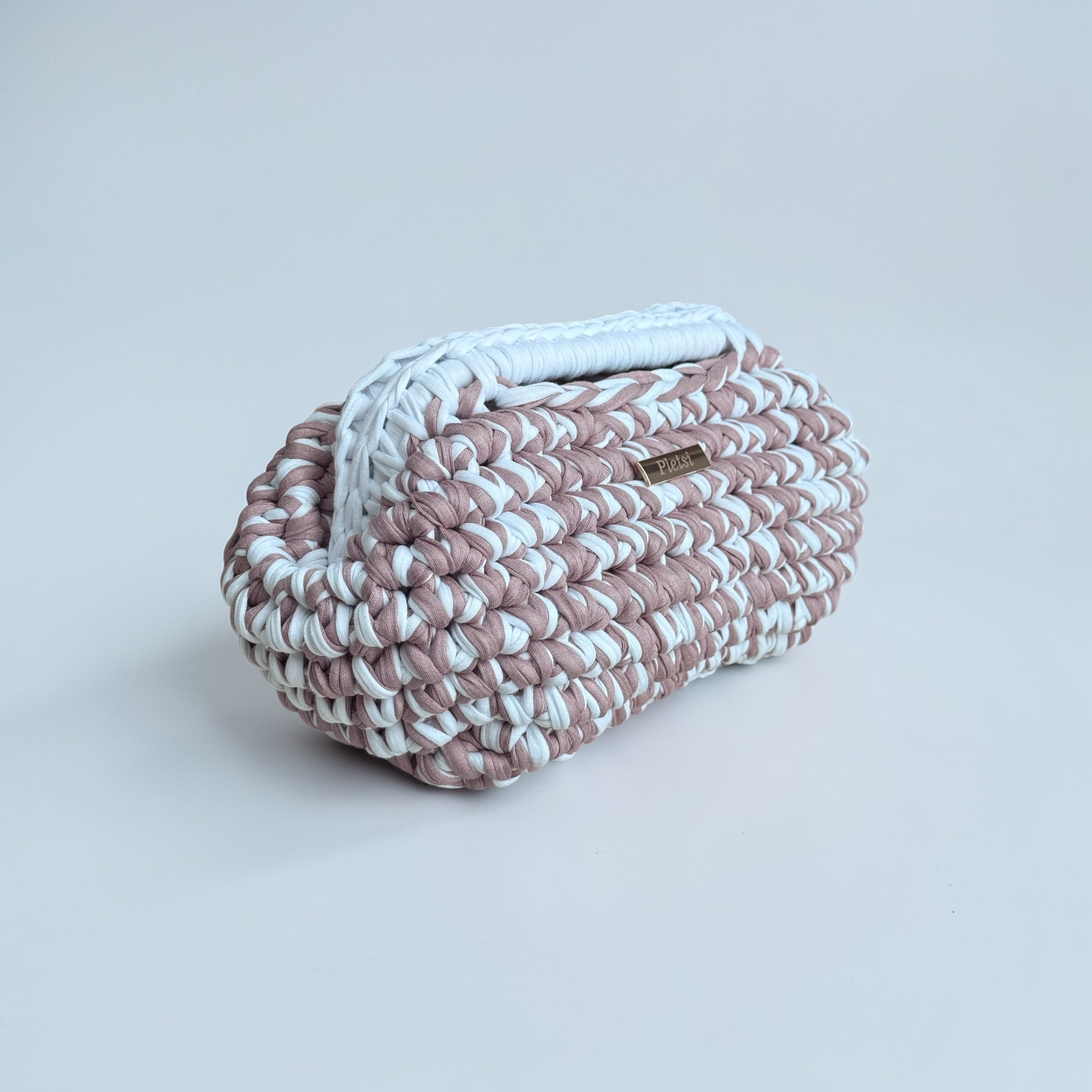 Mix clutch dust rose