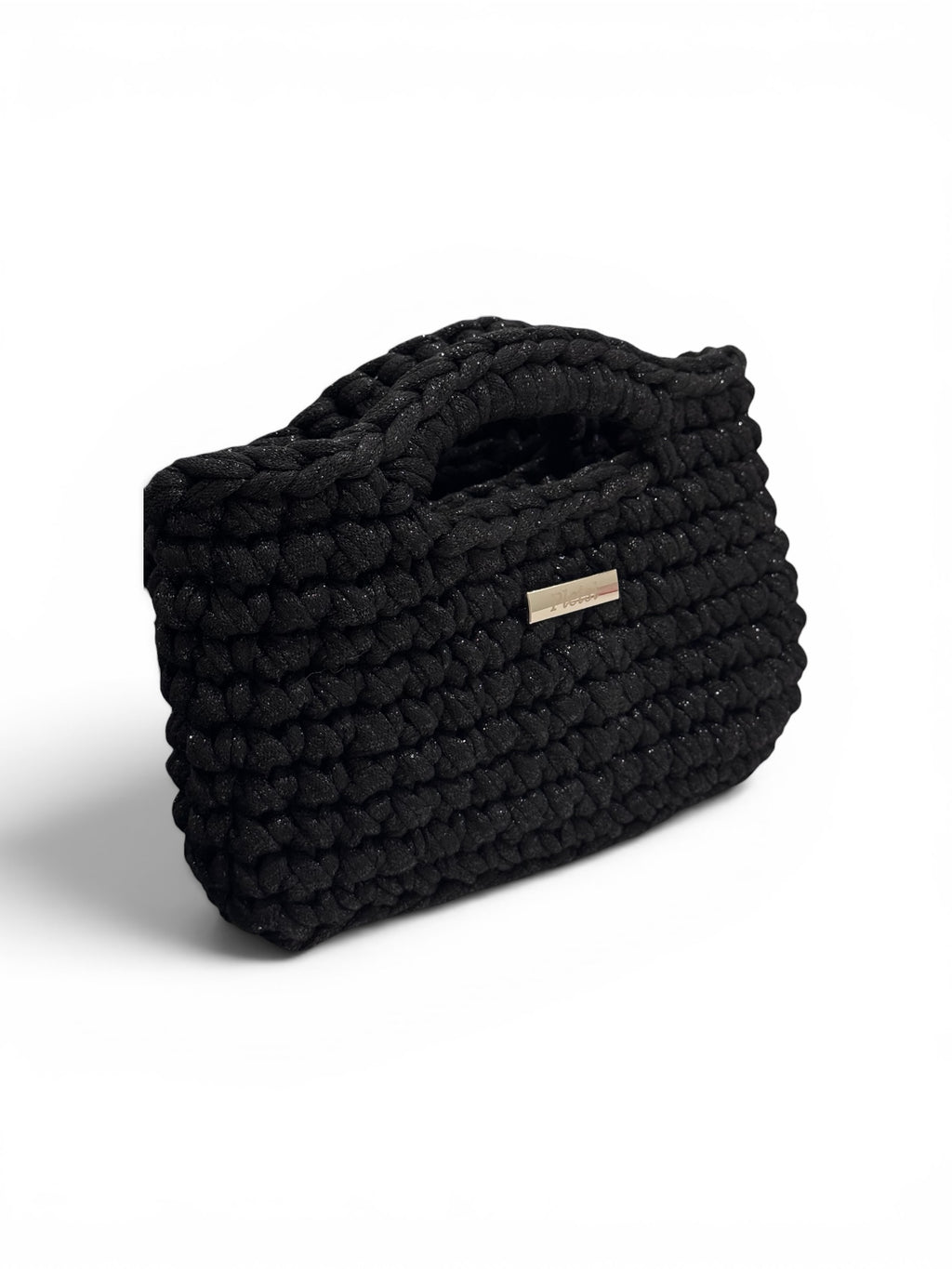 Basics Black shiny
