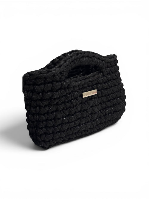 Basics Black shiny