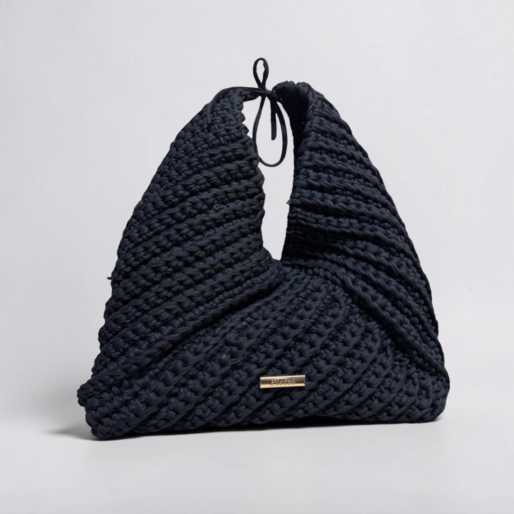 Tote black